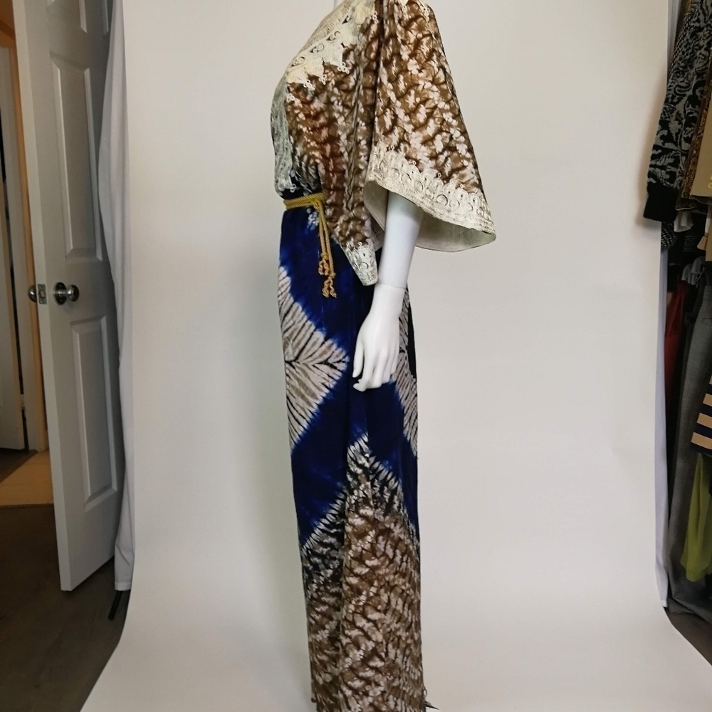 Vintage 70s Afro-centric heirloom robe wax print embroidered maxi length caftan - Picture 15 of 15